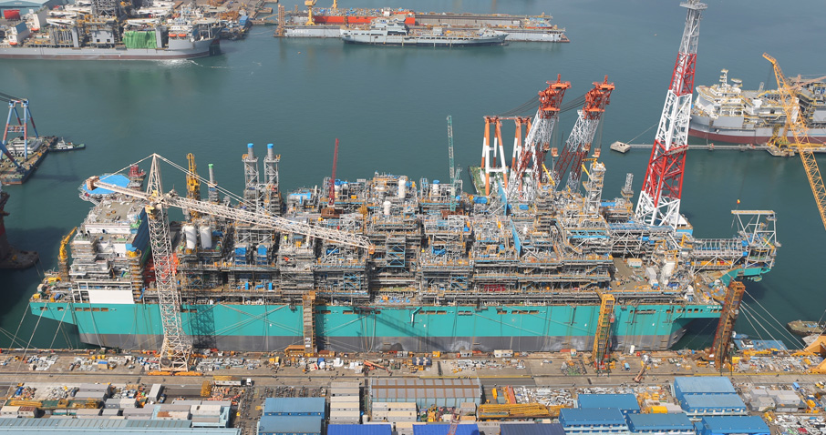 First Images of The PFLNG1 Floating LNG Vessel Released