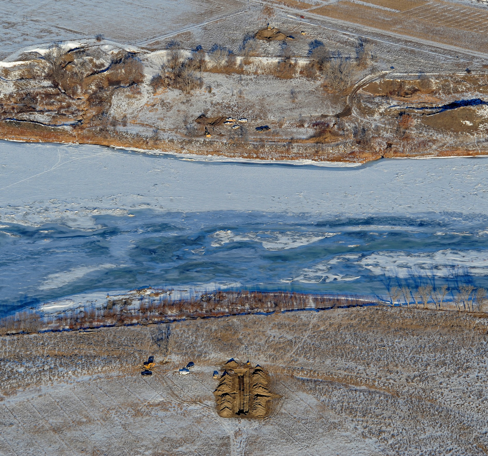 Yellowstone River Spill - Oil found in Water Supplies