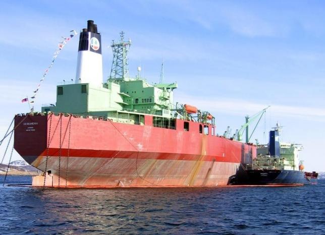 Refineries Revolution Spurs use of Oil Supertankers