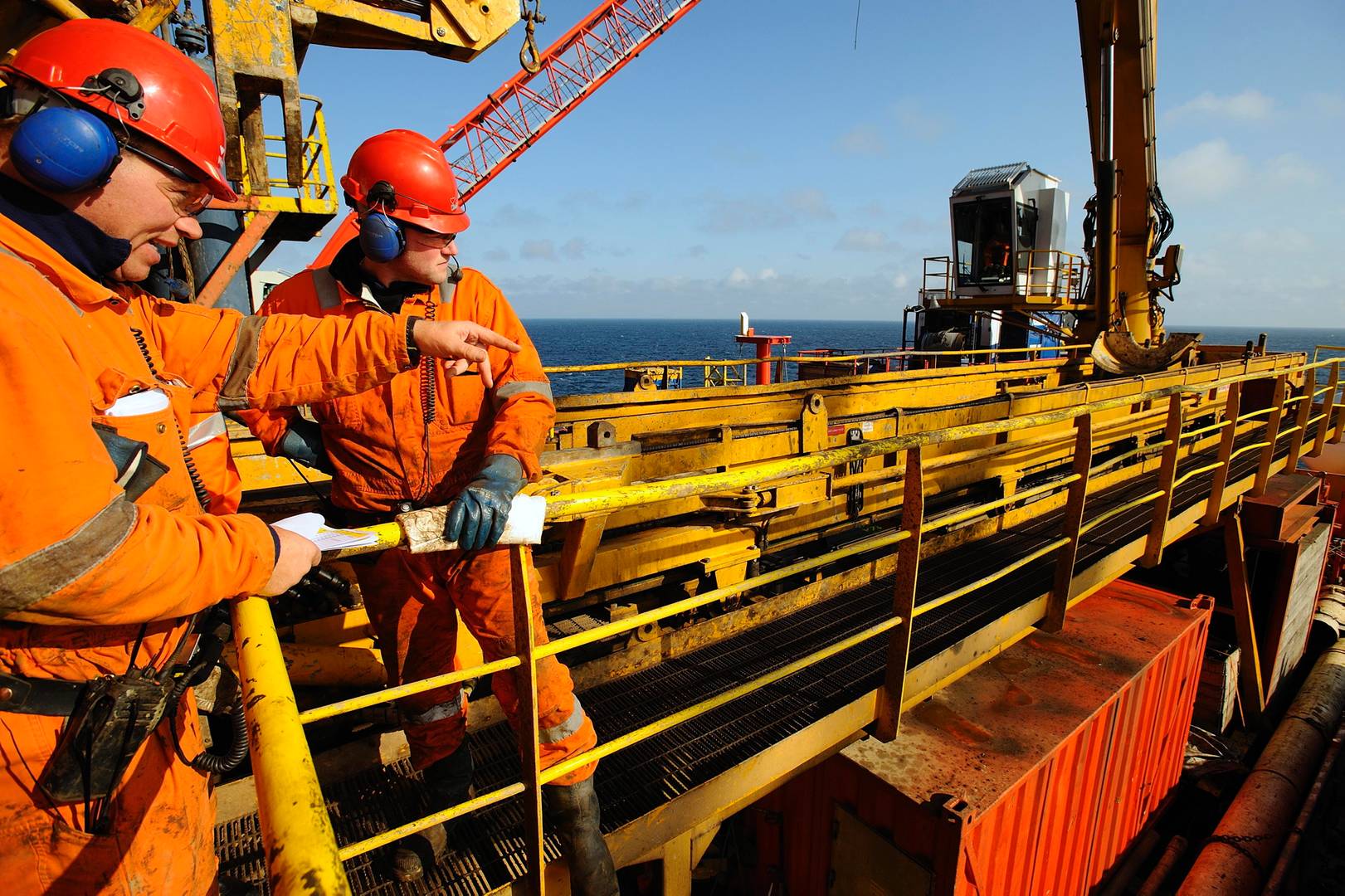 North Sea Firms ‘Need to Slash Costs by 40%’