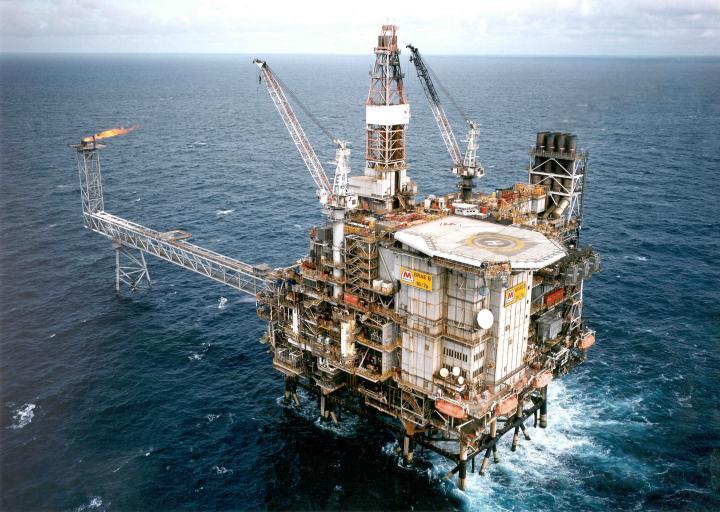 Two North Sea Platforms Evacuated After Power Loss