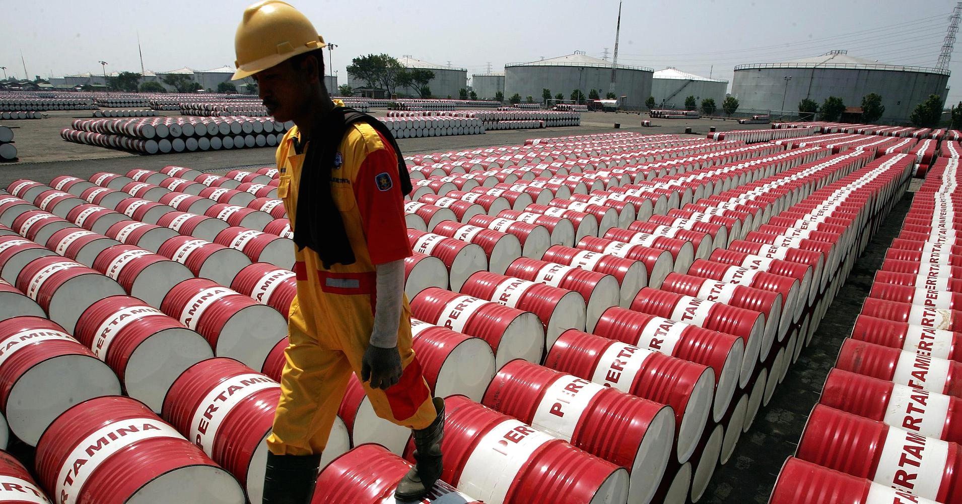barrels of oil.jpg